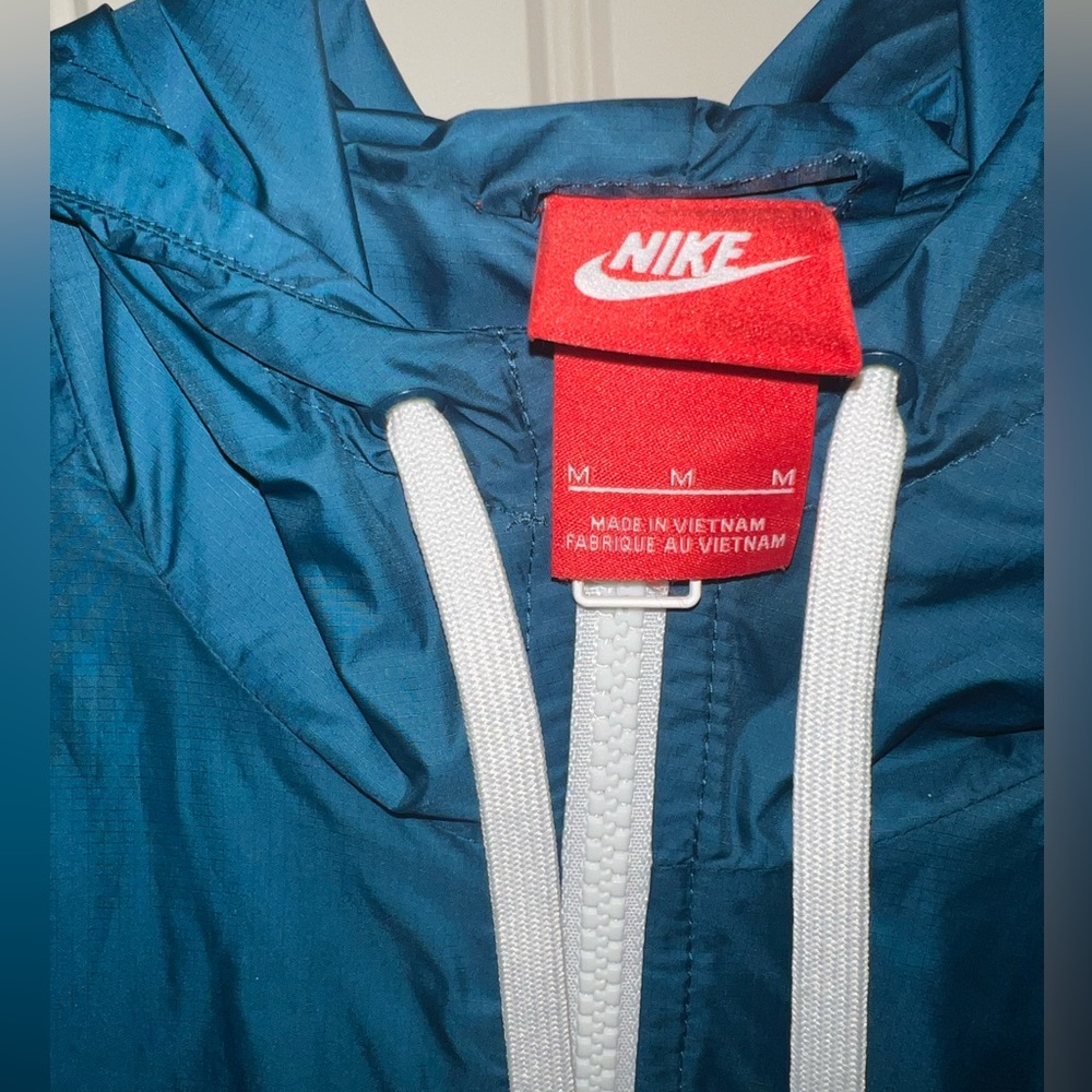 Nike Windrunner Jacket - image 3